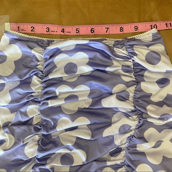 ✅ LAVENDER PURPLE FITTED FLORAL MINI SKIRT - Picture 10 of 13